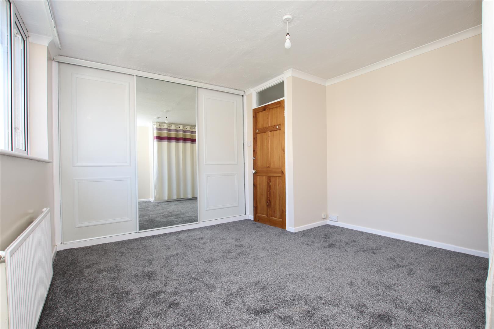 Room Eastfield Avenue in Bath