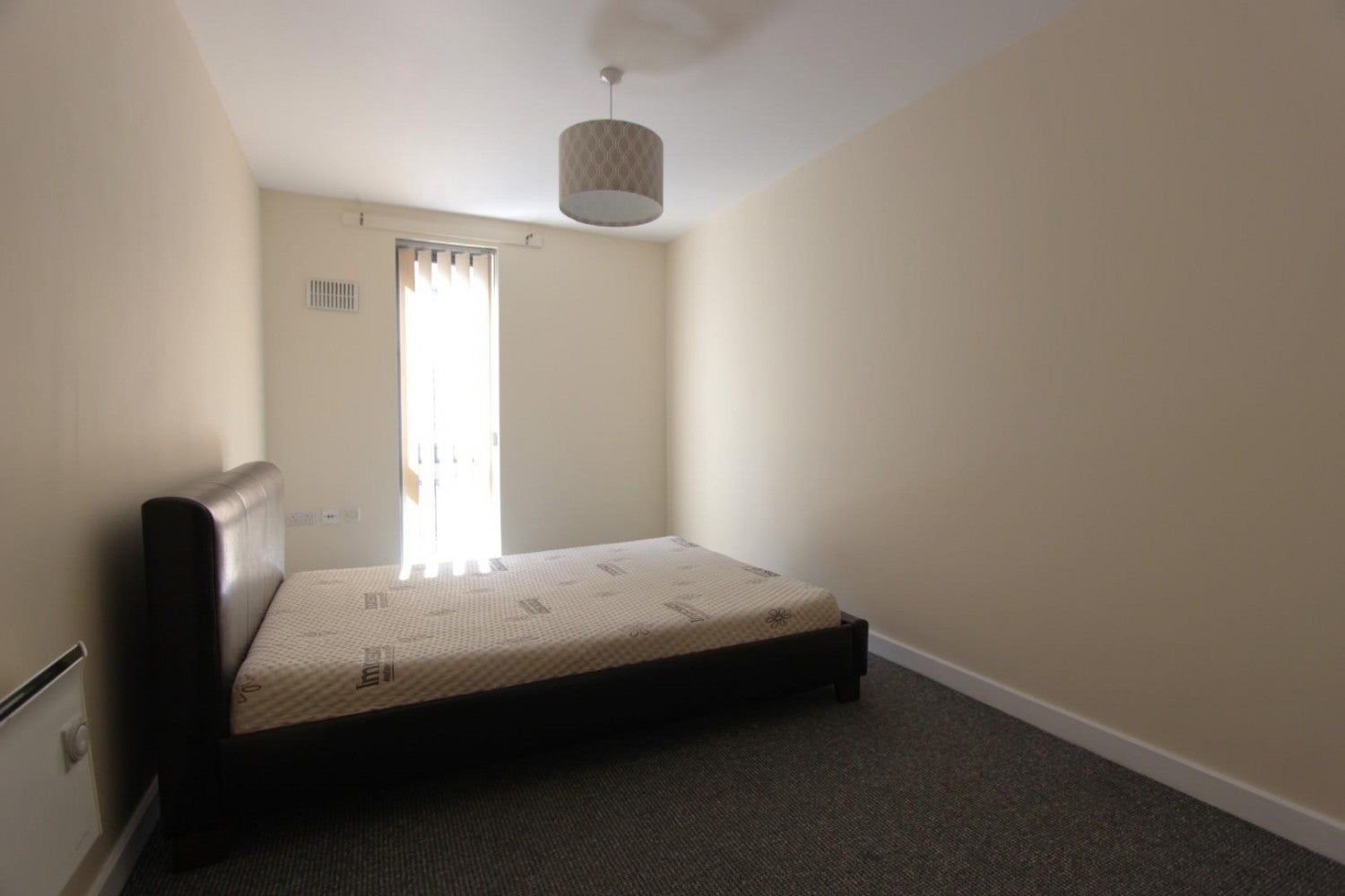 Flat Shoreham Street in Sheffield