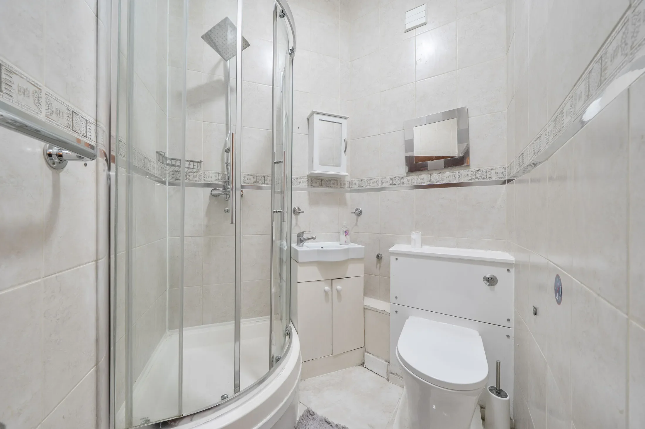 Flat Thurloe Place in Greater London