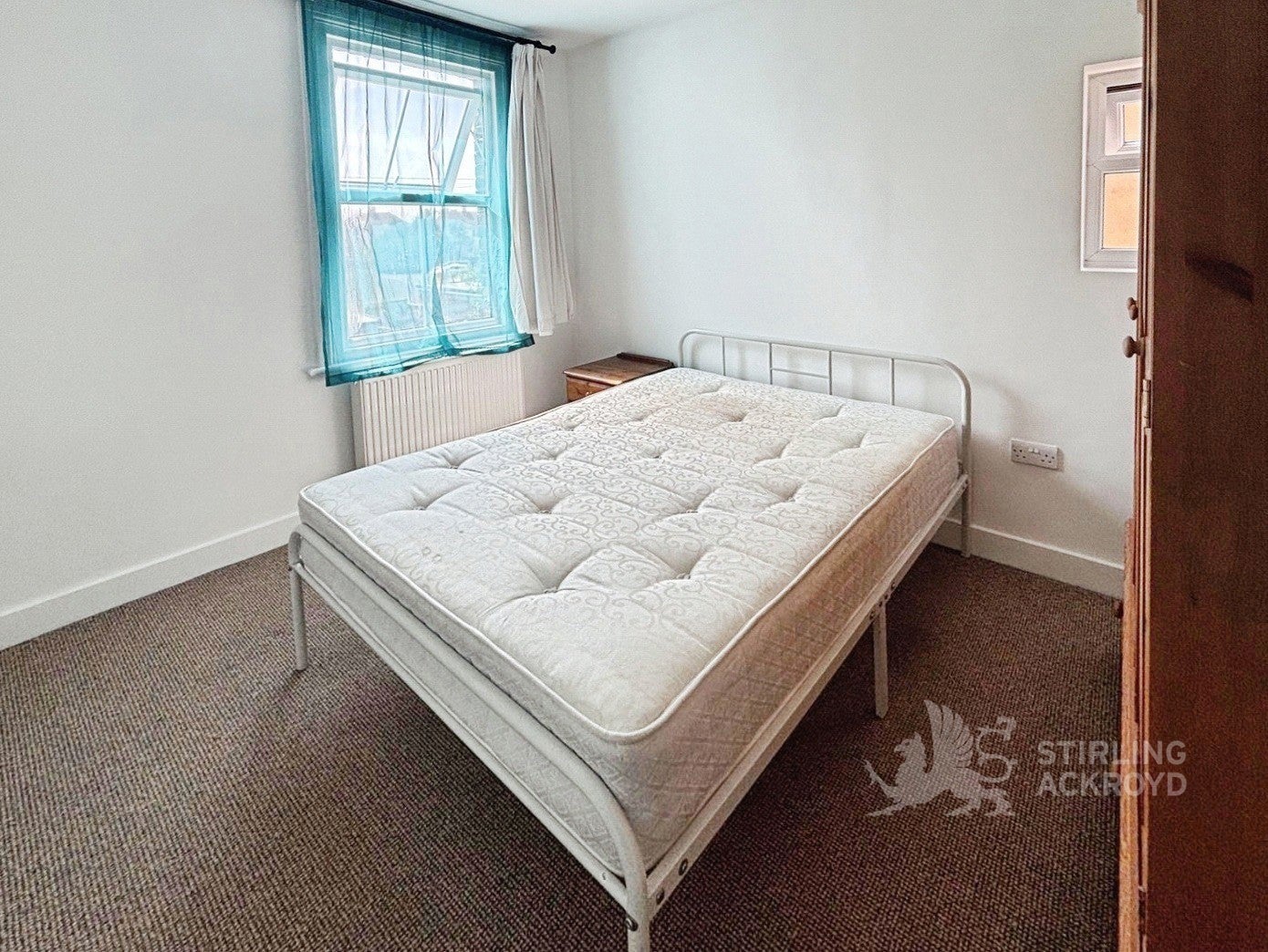Room Staines Road in Greater London