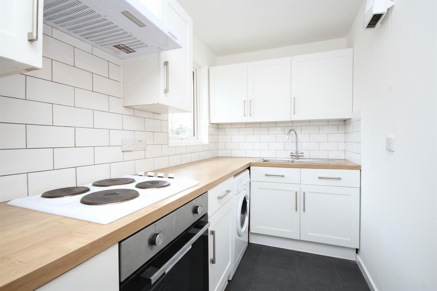 Flat Kingslea in Horsham