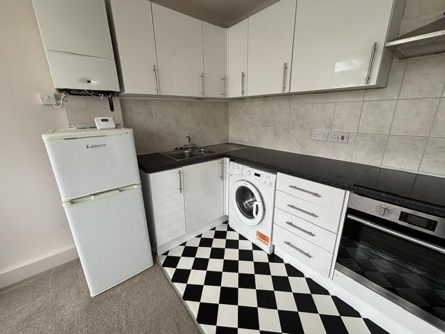 Flat Swanwick Close in Greater London