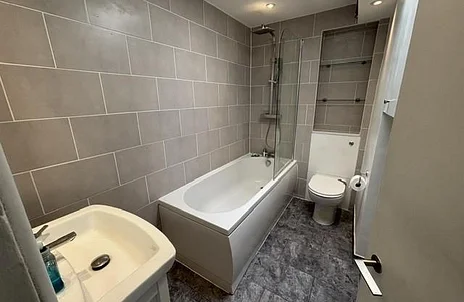 Flat Swanwick Close in Greater London