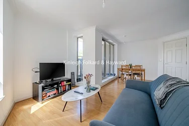 Flat Westmoreland Road in Greater London