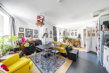 Flat Westmoreland Road in Greater London