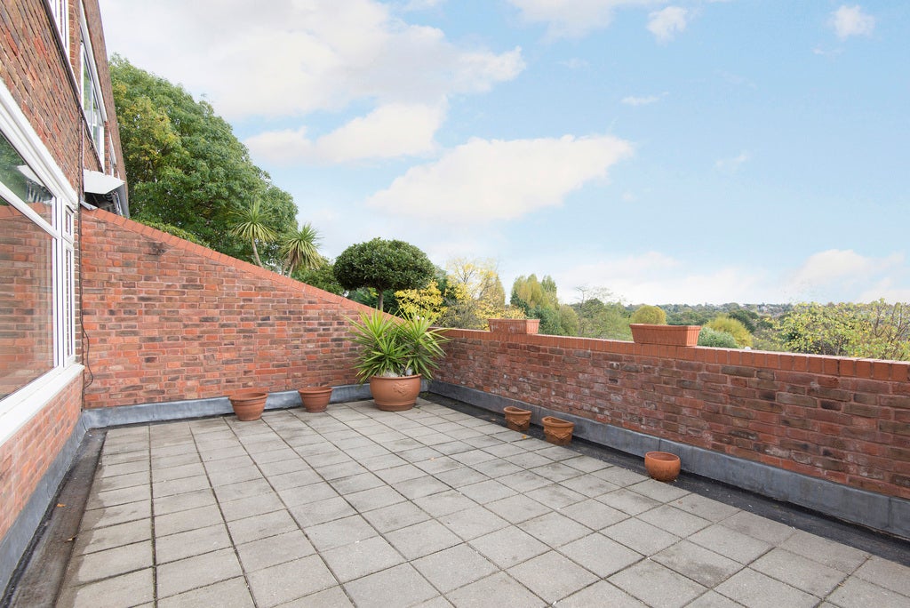 Flat Murfett Close in Greater London