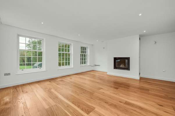 House Heathfield in Elmbridge