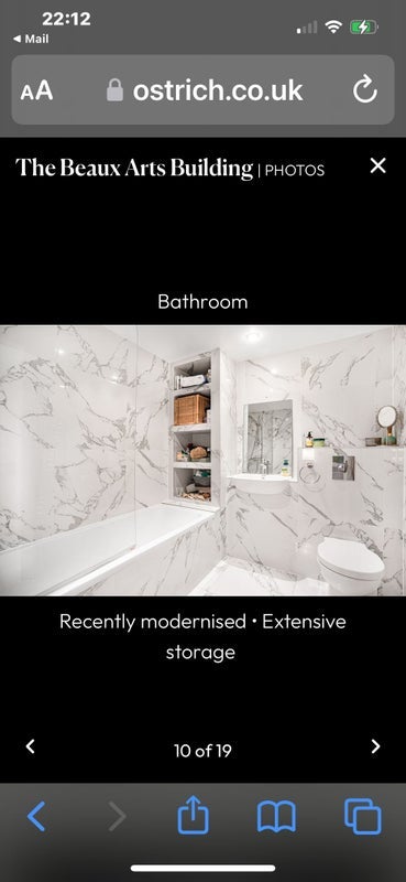 Room Manor Gardens in Greater London