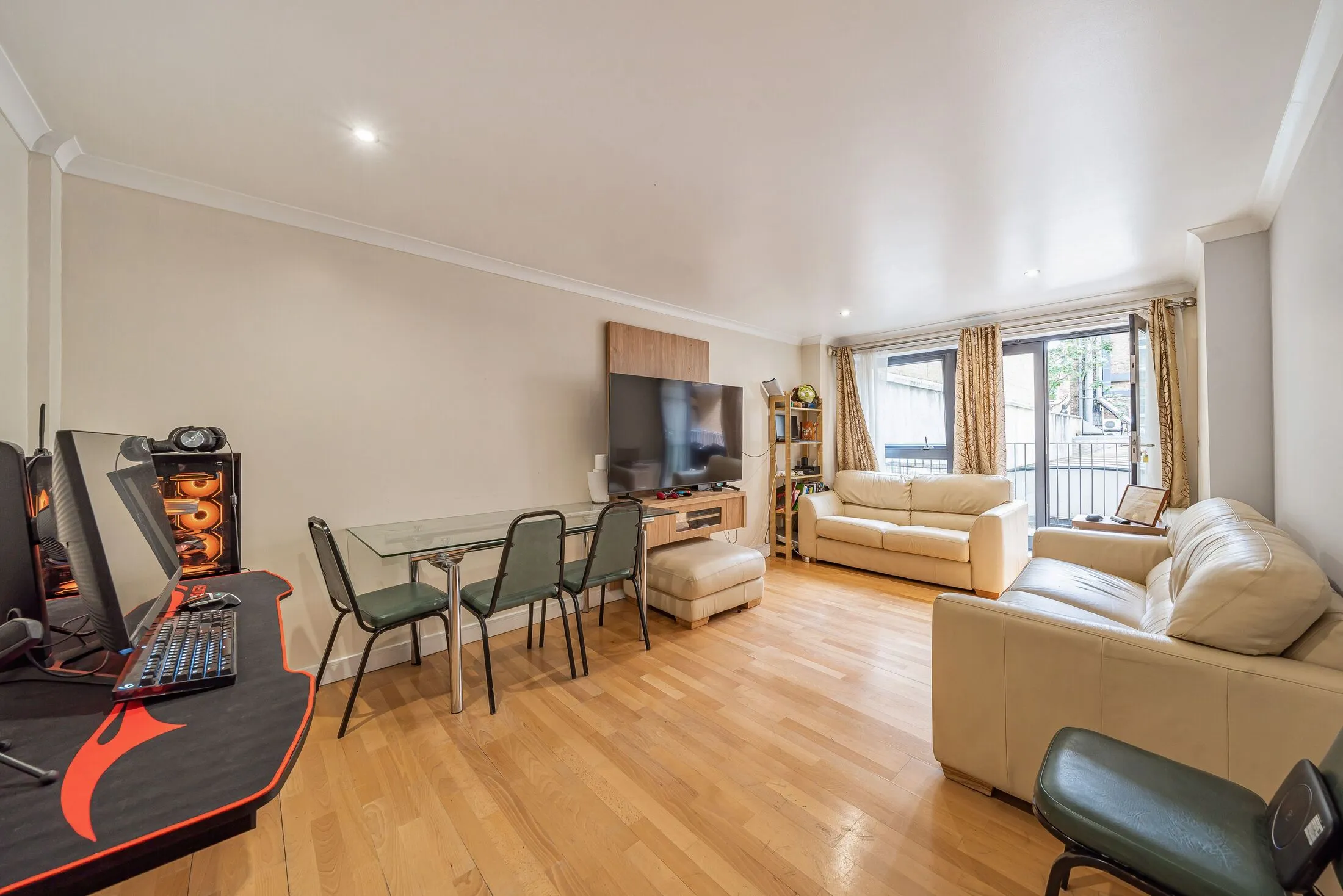 Flat William Road in Greater London