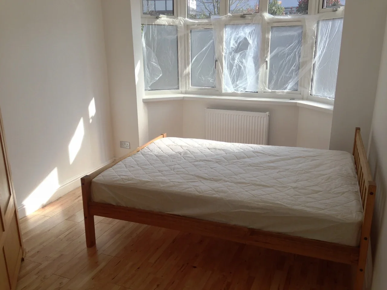 Flat Lionel Road North in Greater London