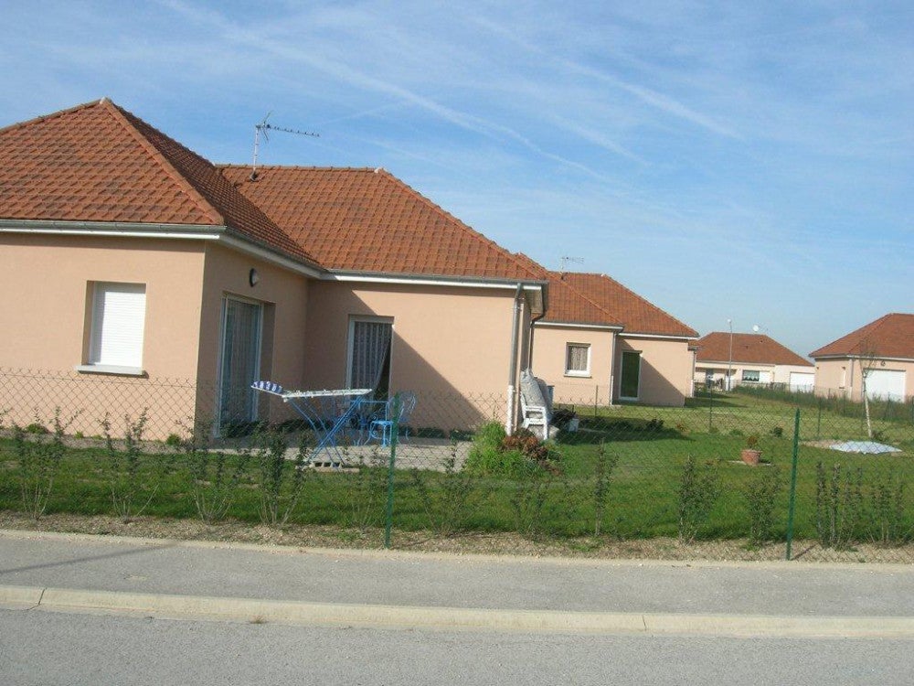 Maison Rue Charles Debout à Pleurs