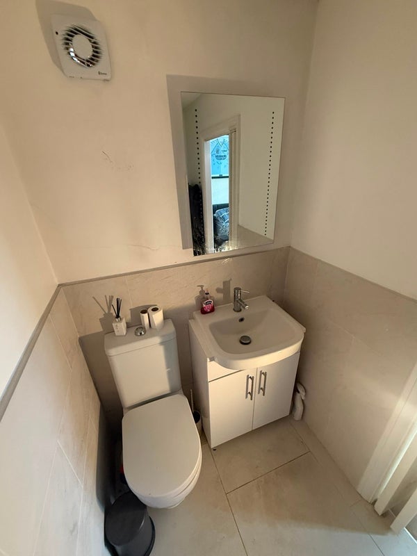 Room Telford Avenue in Greater London