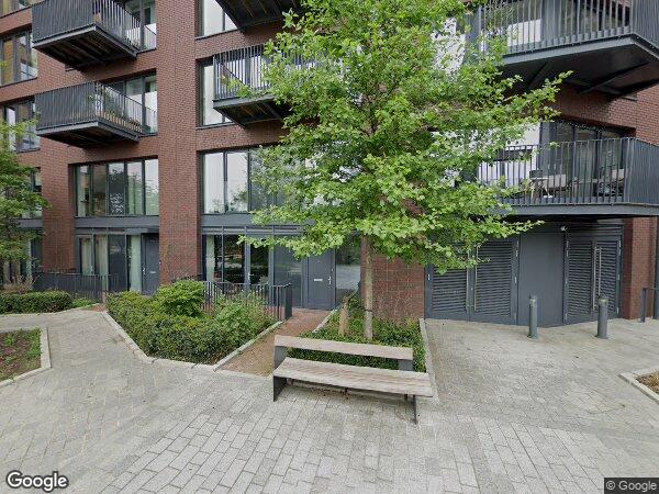 Flat Lyell Street in Greater London