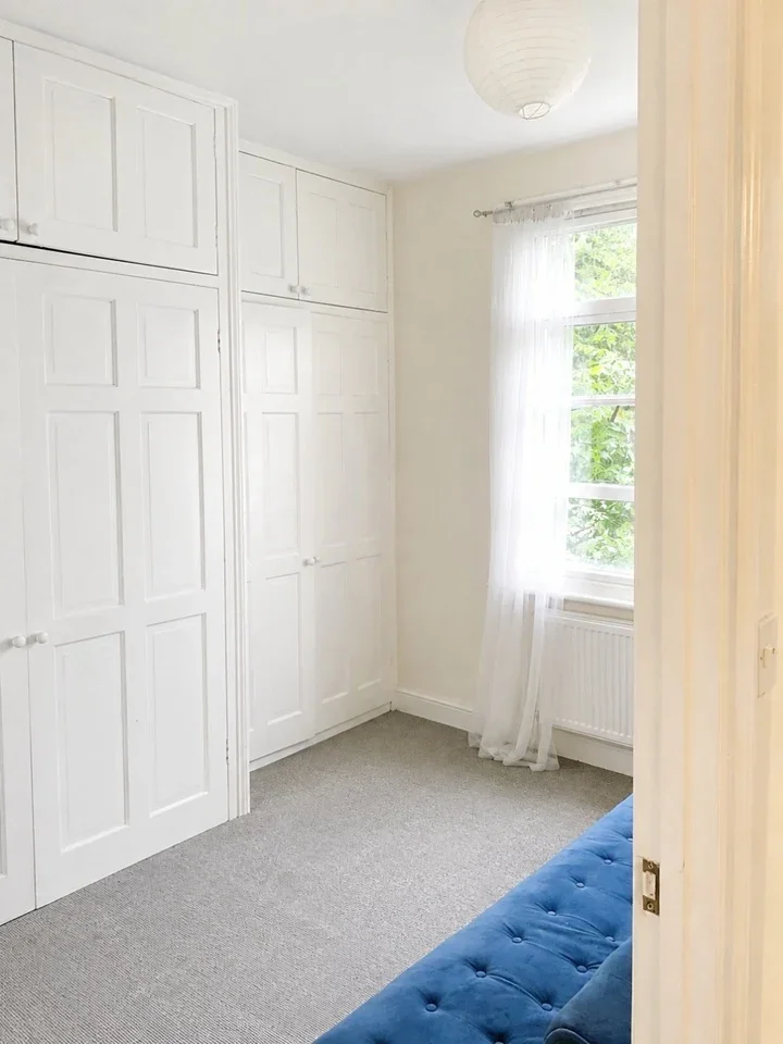 Flat Great West Road in Greater London