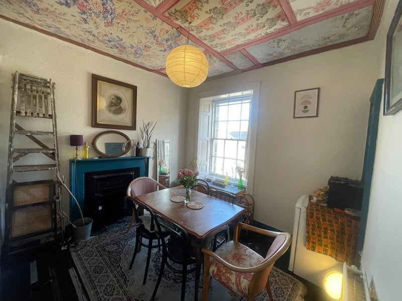 Room Buccleuch Street in City of Edinburgh