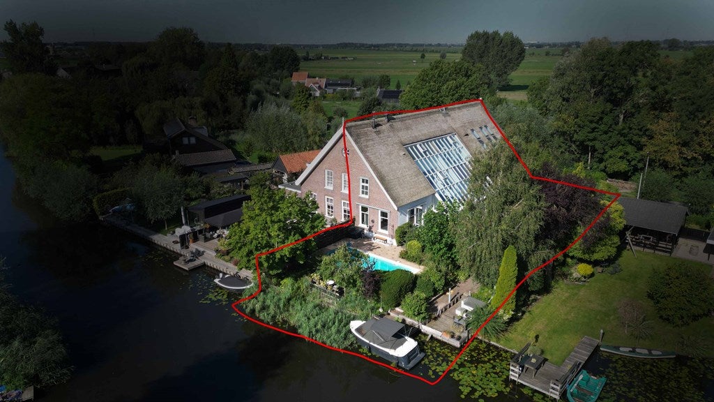 Huis Heulenslag 65 in Bleskensgraaf Ca