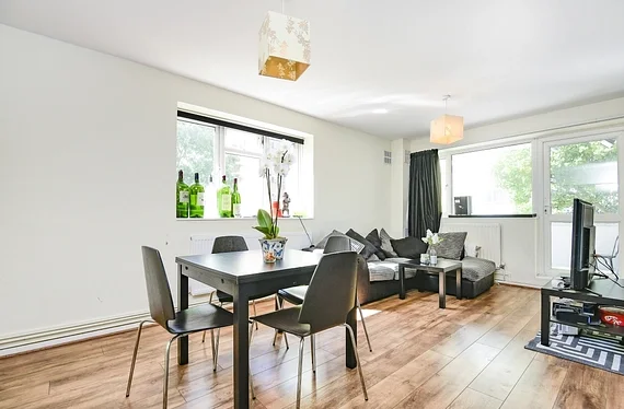 Flat Blondel Street in Greater London