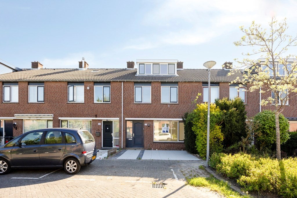 Huis Dennekruid 212 in Rotterdam