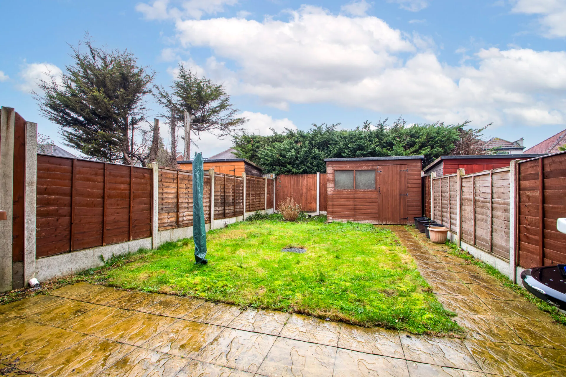 Flat Sterling Road in Greater London