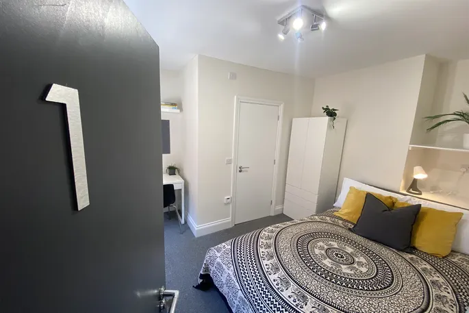 Room Albion Street in Nottingham