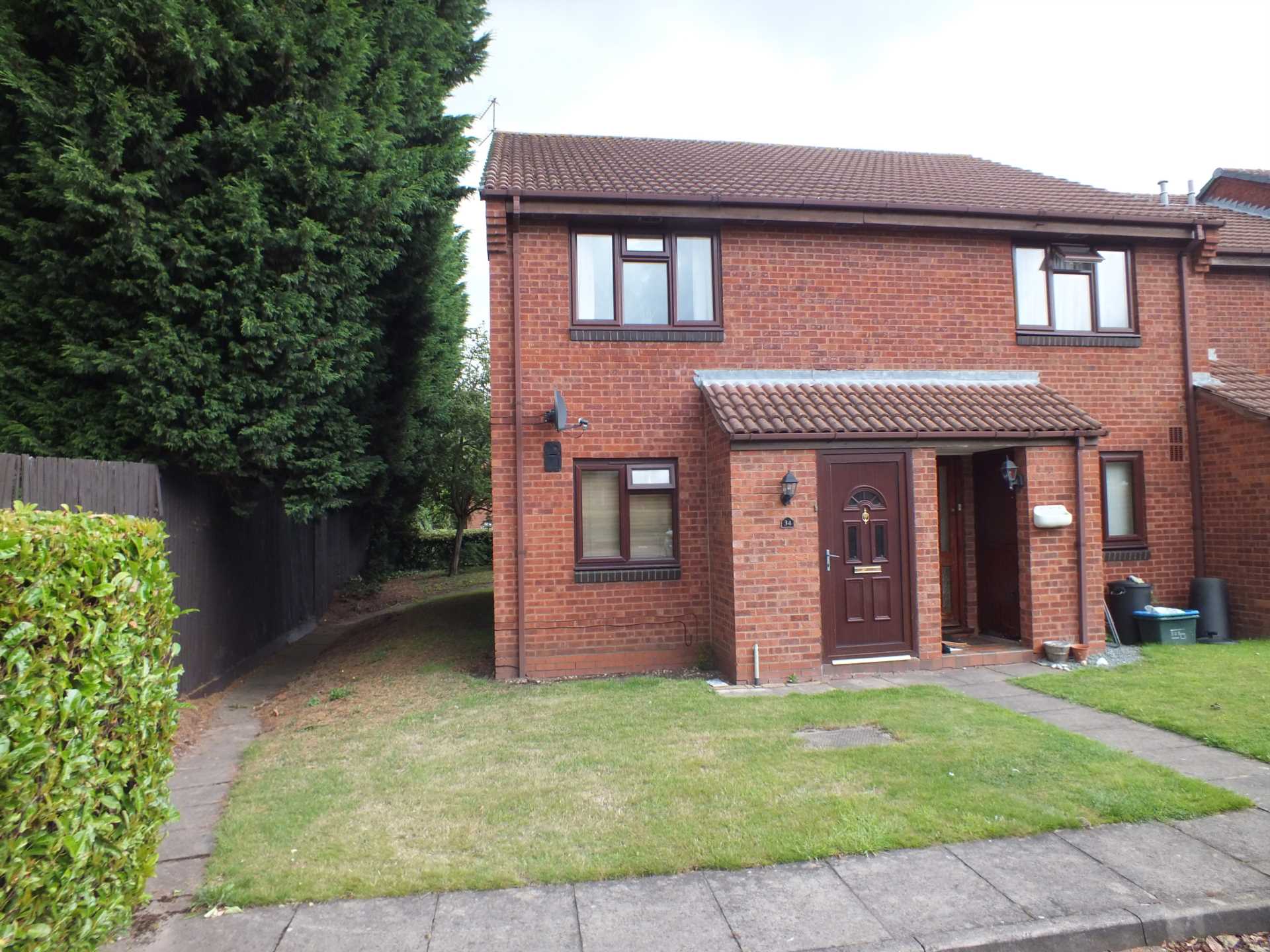 Flat Littlecote Drive in Birmingham