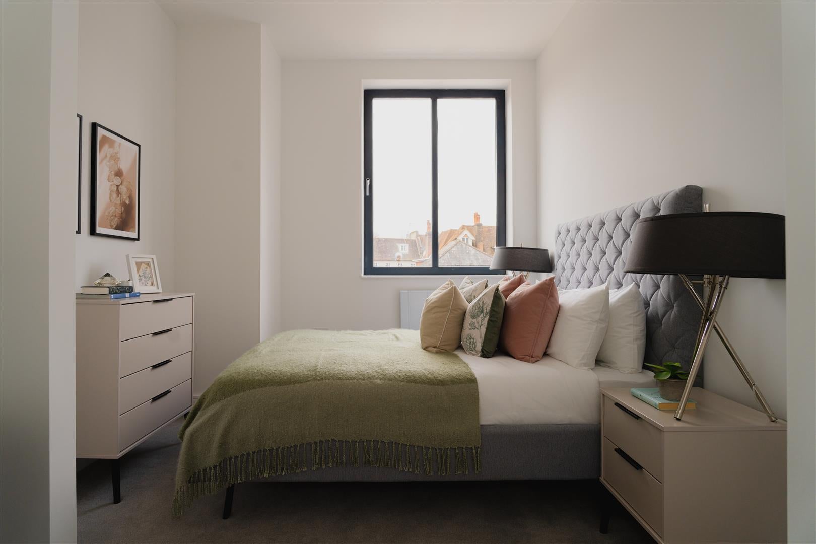 Flat Roebuck Close in Reigate and Banstead