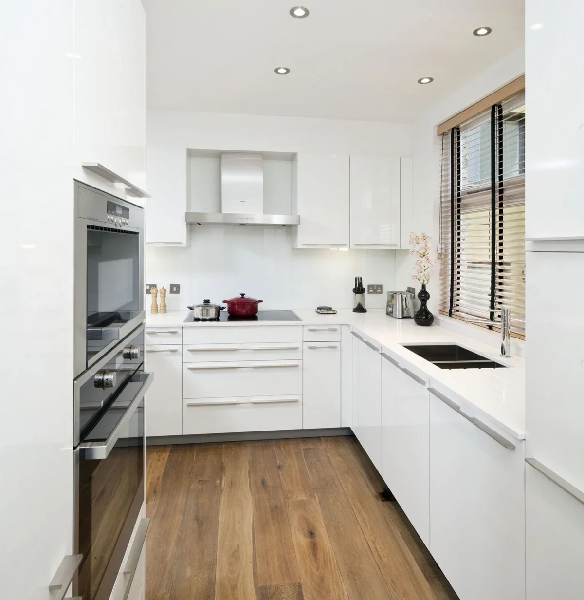 Flat Caledonian Road in Greater London