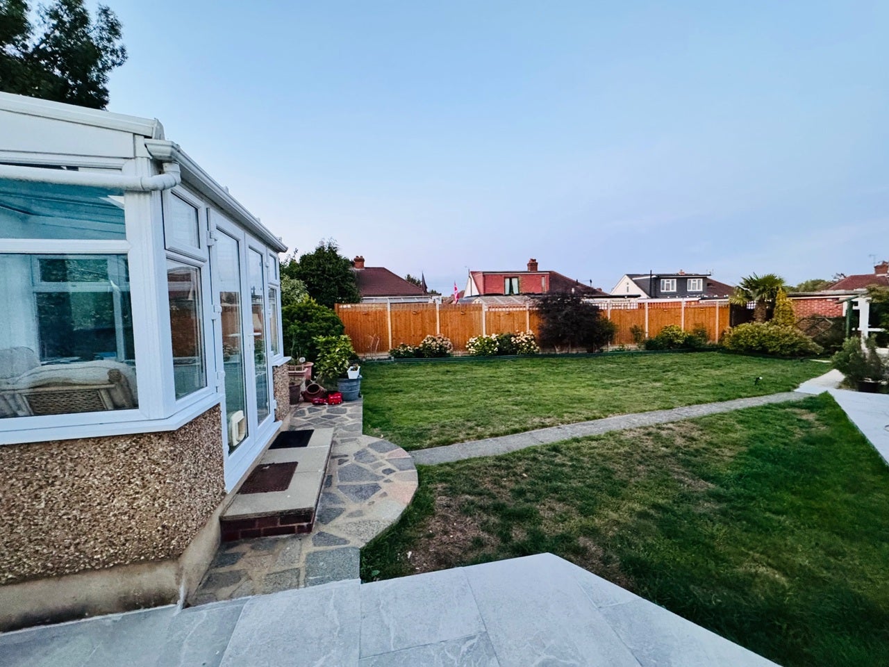 Room Harewood Close in Greater London