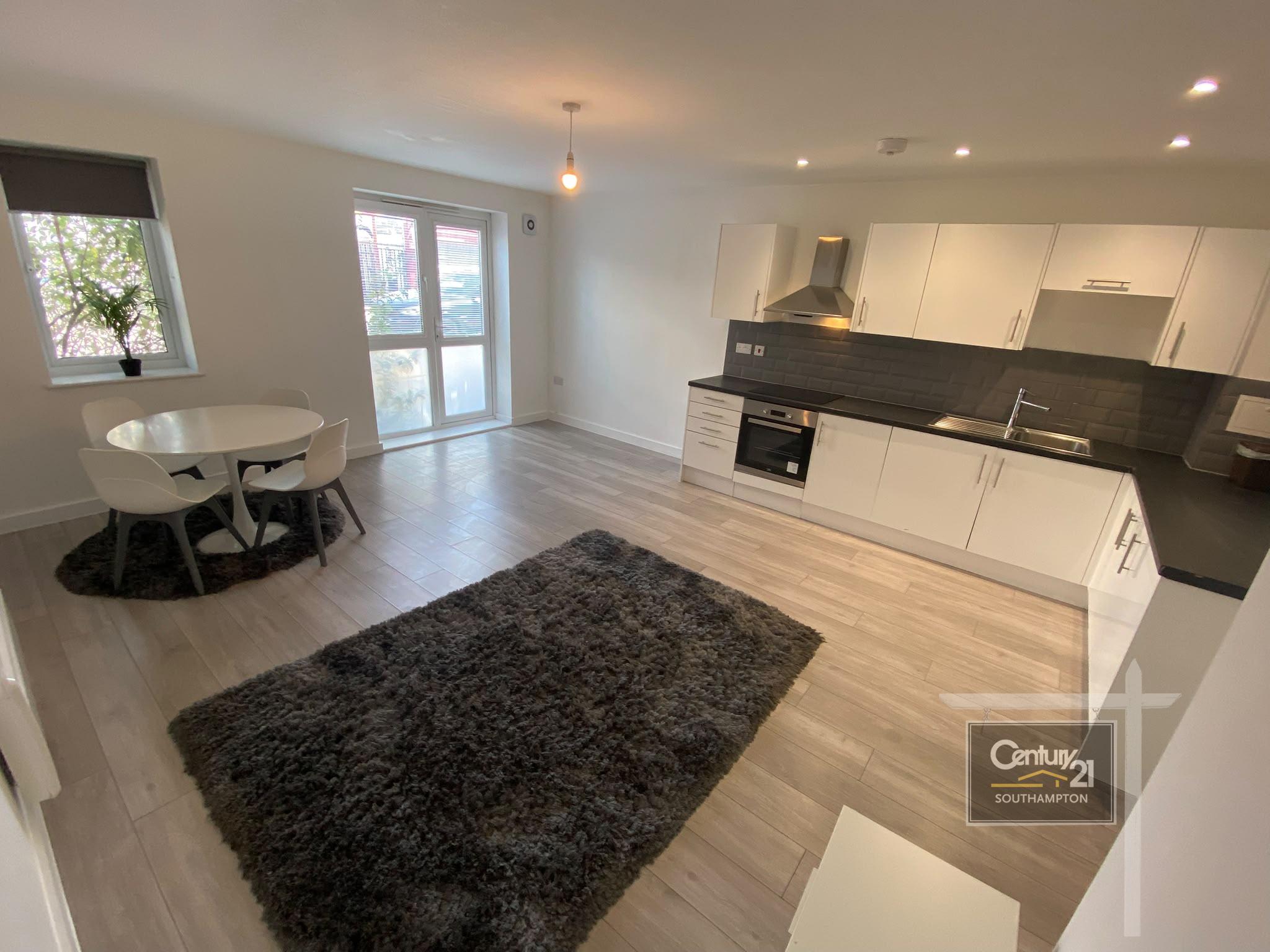 Flat Earls Road in Southampton