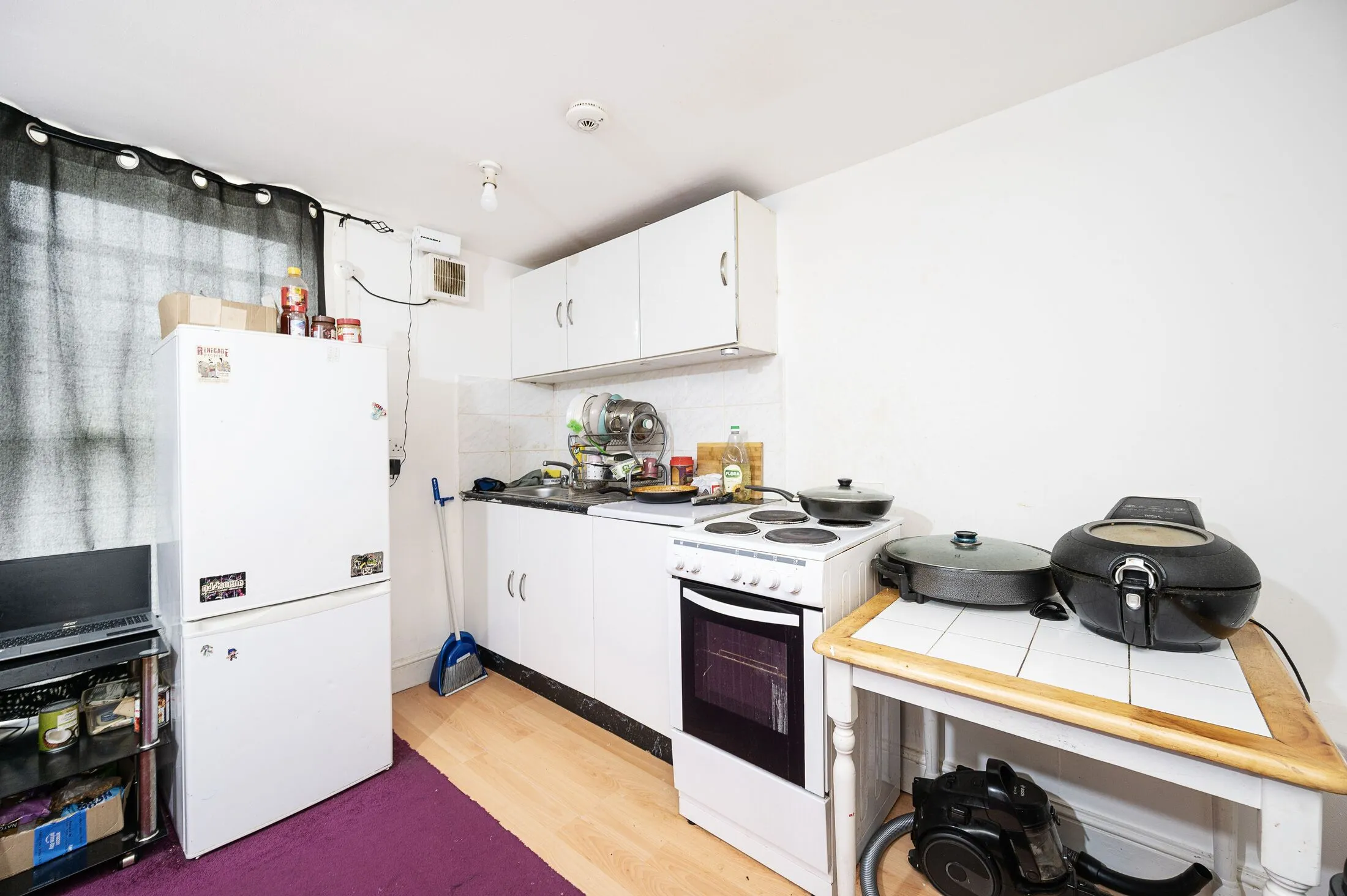 Flat Clarence Road in Greater London