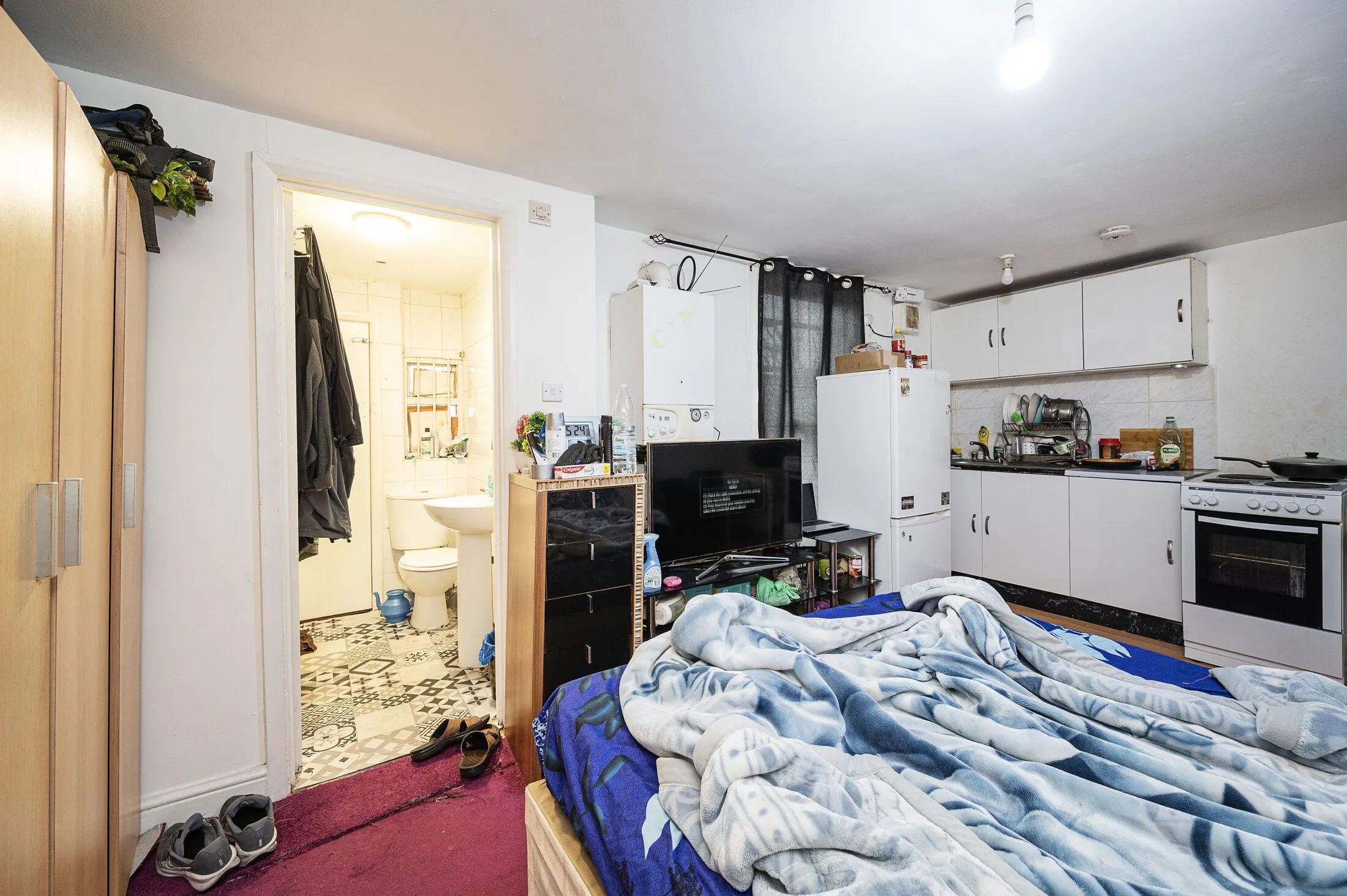 Flat Clarence Road in Greater London