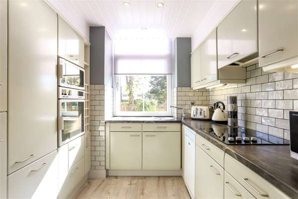 Flat Hough Green in Chester