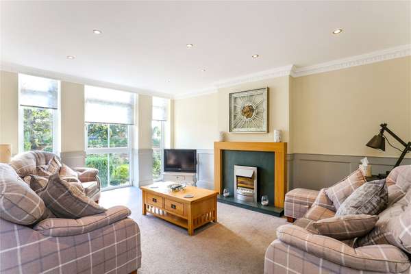Flat Hough Green in Chester