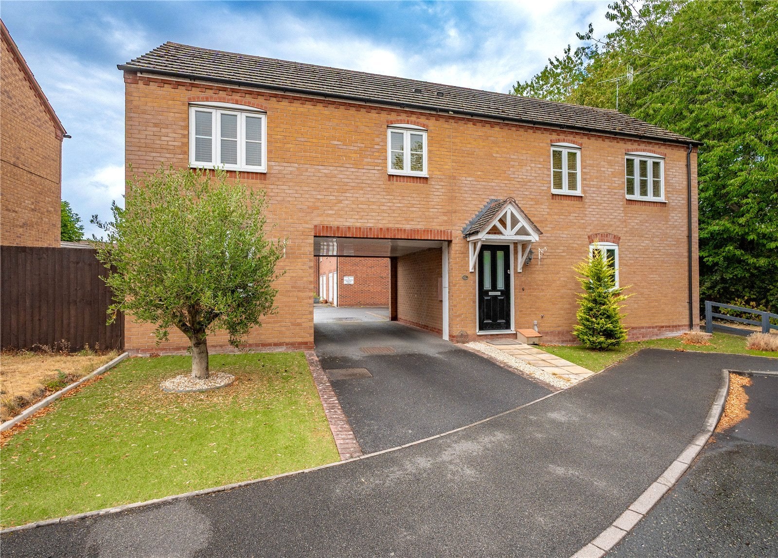 House Iron Way in Bromsgrove