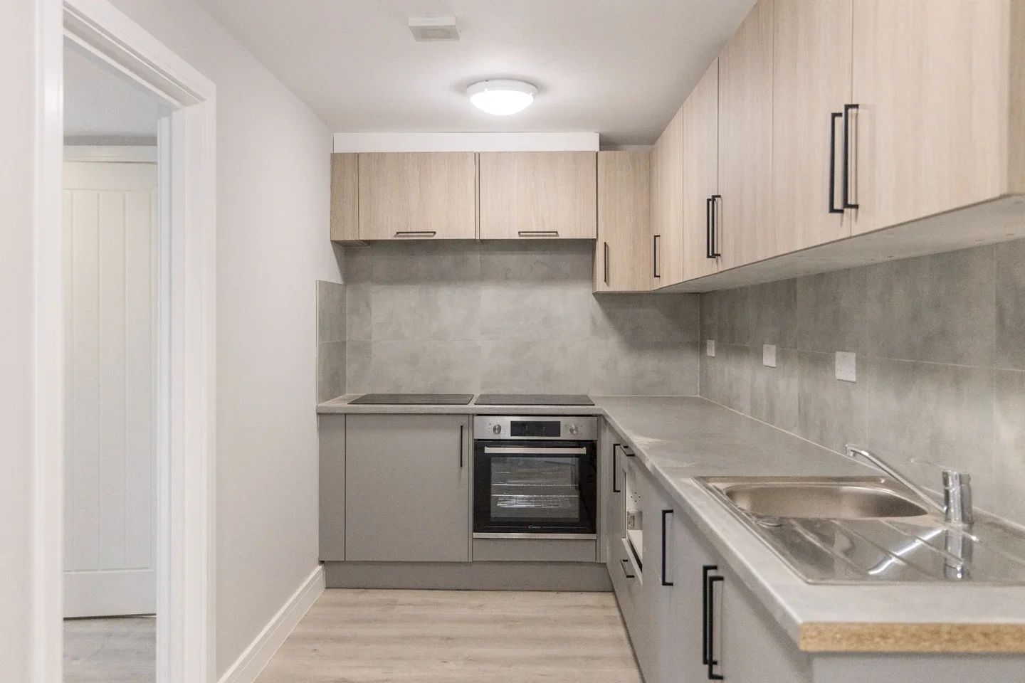 Room Falconer Road in Hertsmere