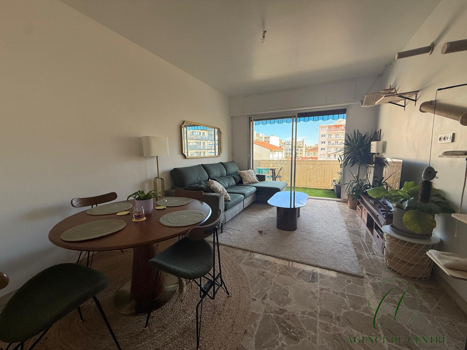 Appartement Avenue Saint-Sylvestre à Nice