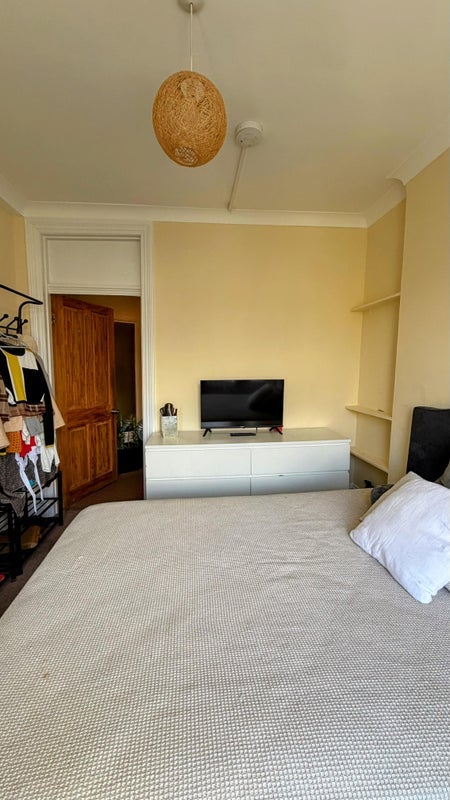 Room Elgin Avenue in City of Westminster