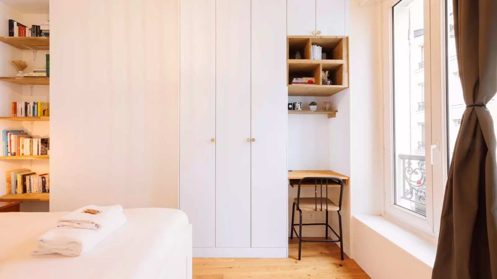 Flat Rue Petit in Paris
