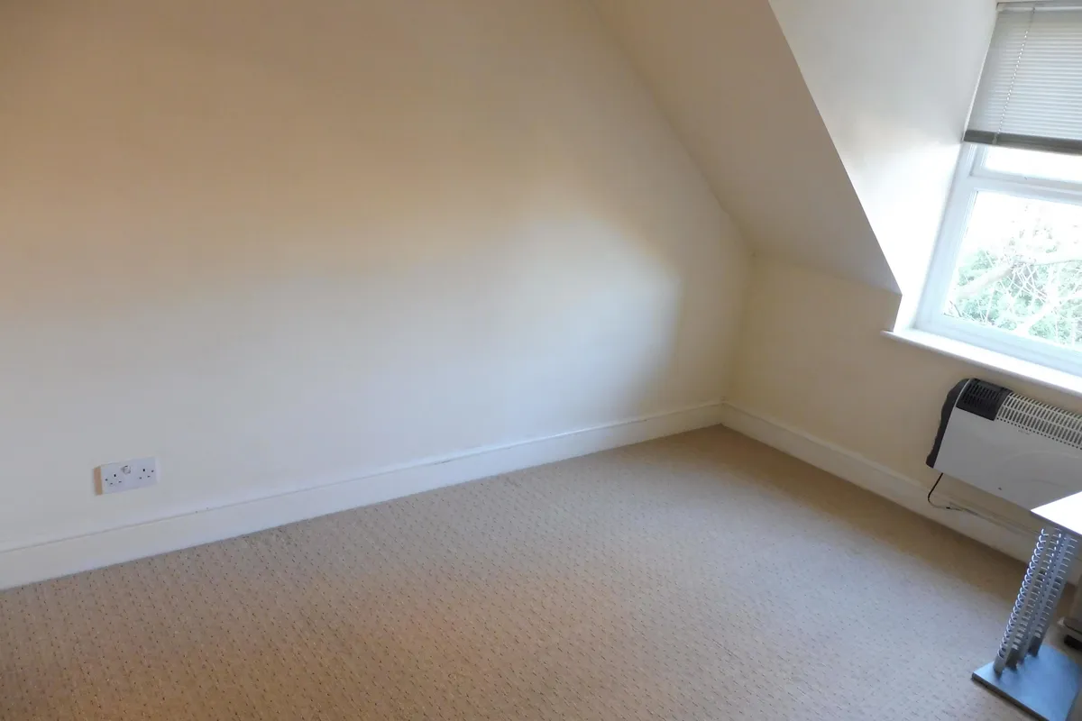Flat Cameron Road in Greater London