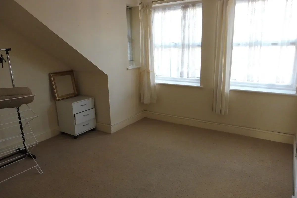 Flat Cameron Road in Greater London