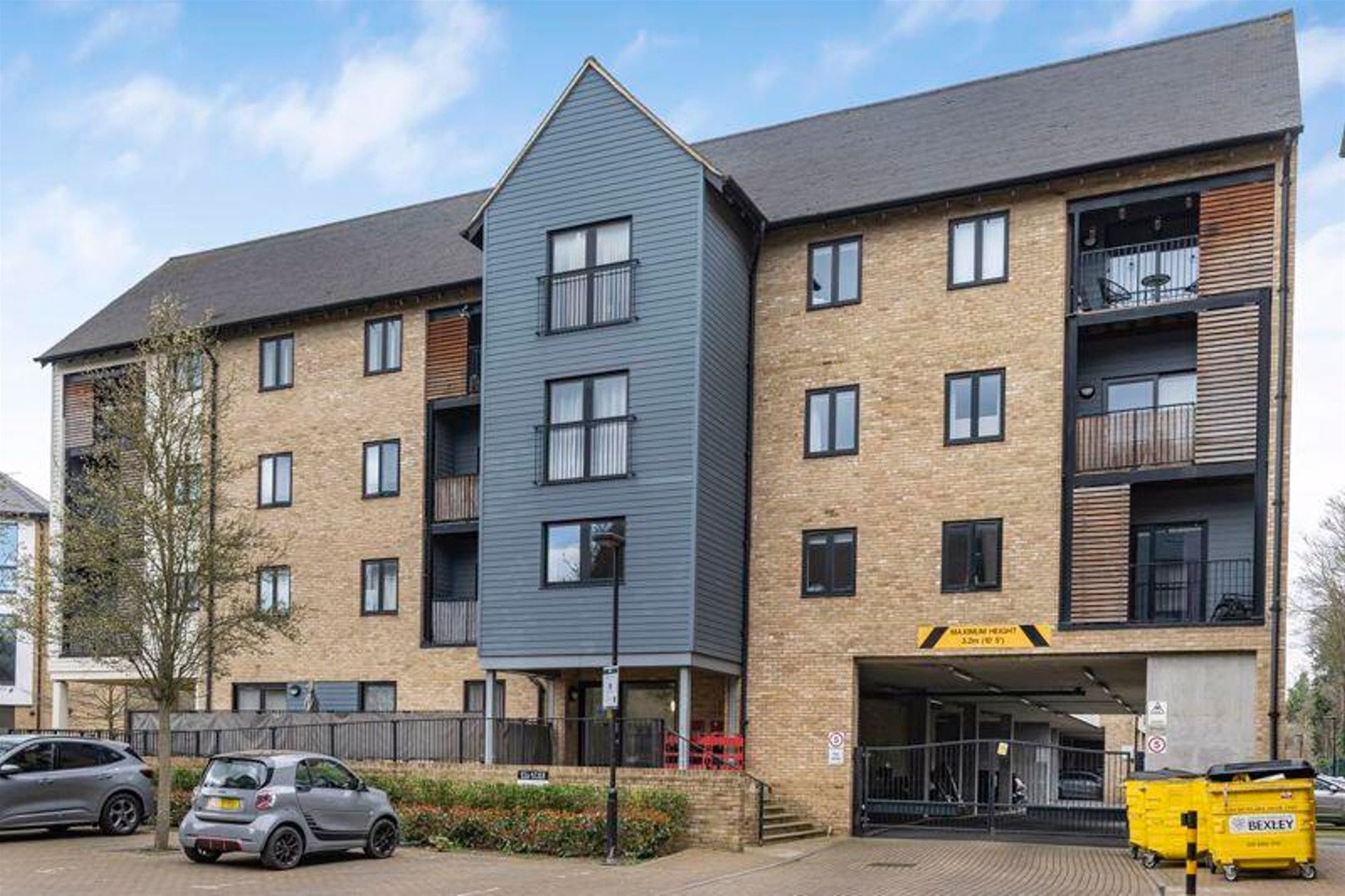 Flat Mill Row in Greater London