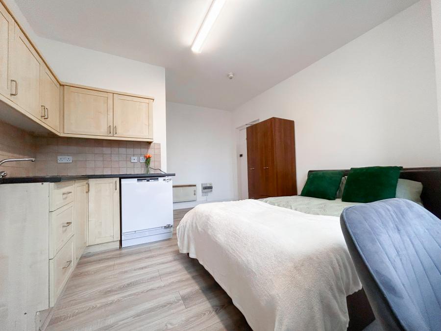 Flat Uttoxeter New Road in Derby