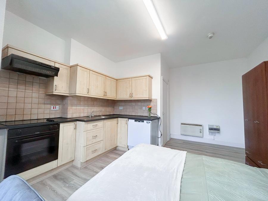 Flat Uttoxeter New Road in Derby