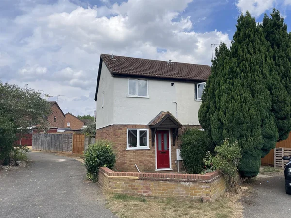 Flat Prestwold Way in Northampton