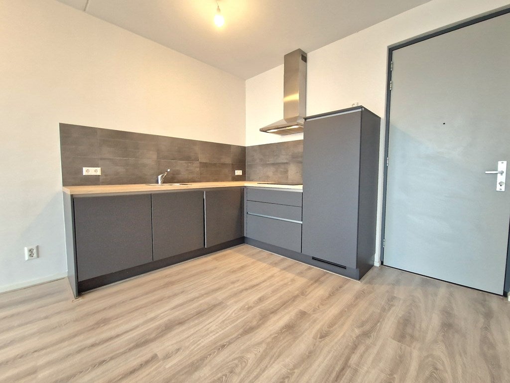 Appartement Laakweg 28 K in Den Haag