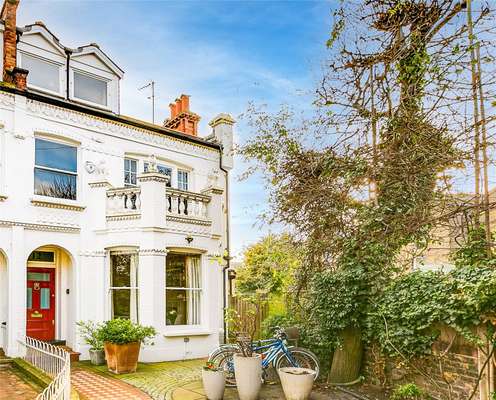 House Peterborough Villas in Greater London