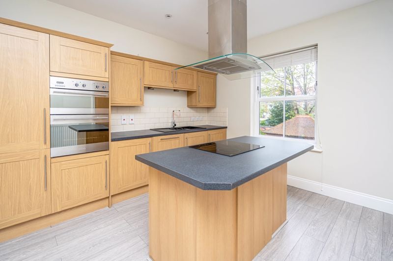 Flat Tettenhall Road in Wolverhampton