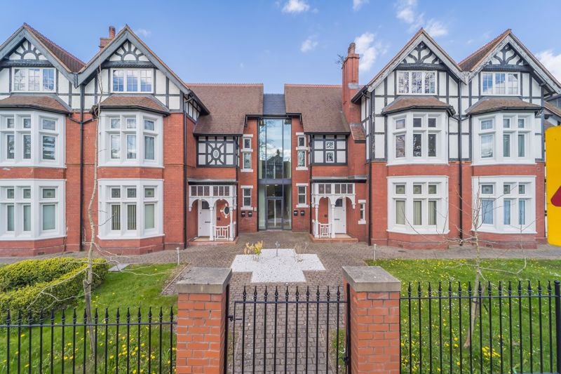 Flat Tettenhall Road in Wolverhampton