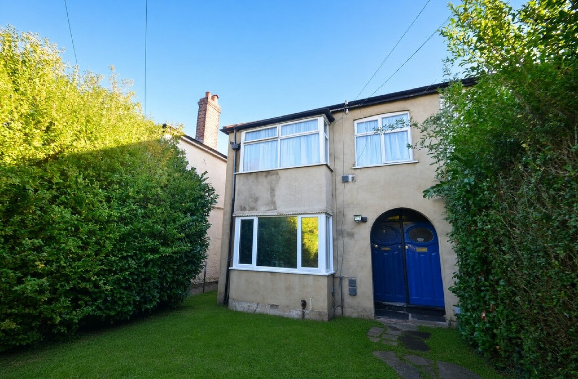 Flat London Road in Borough of Spelthorne