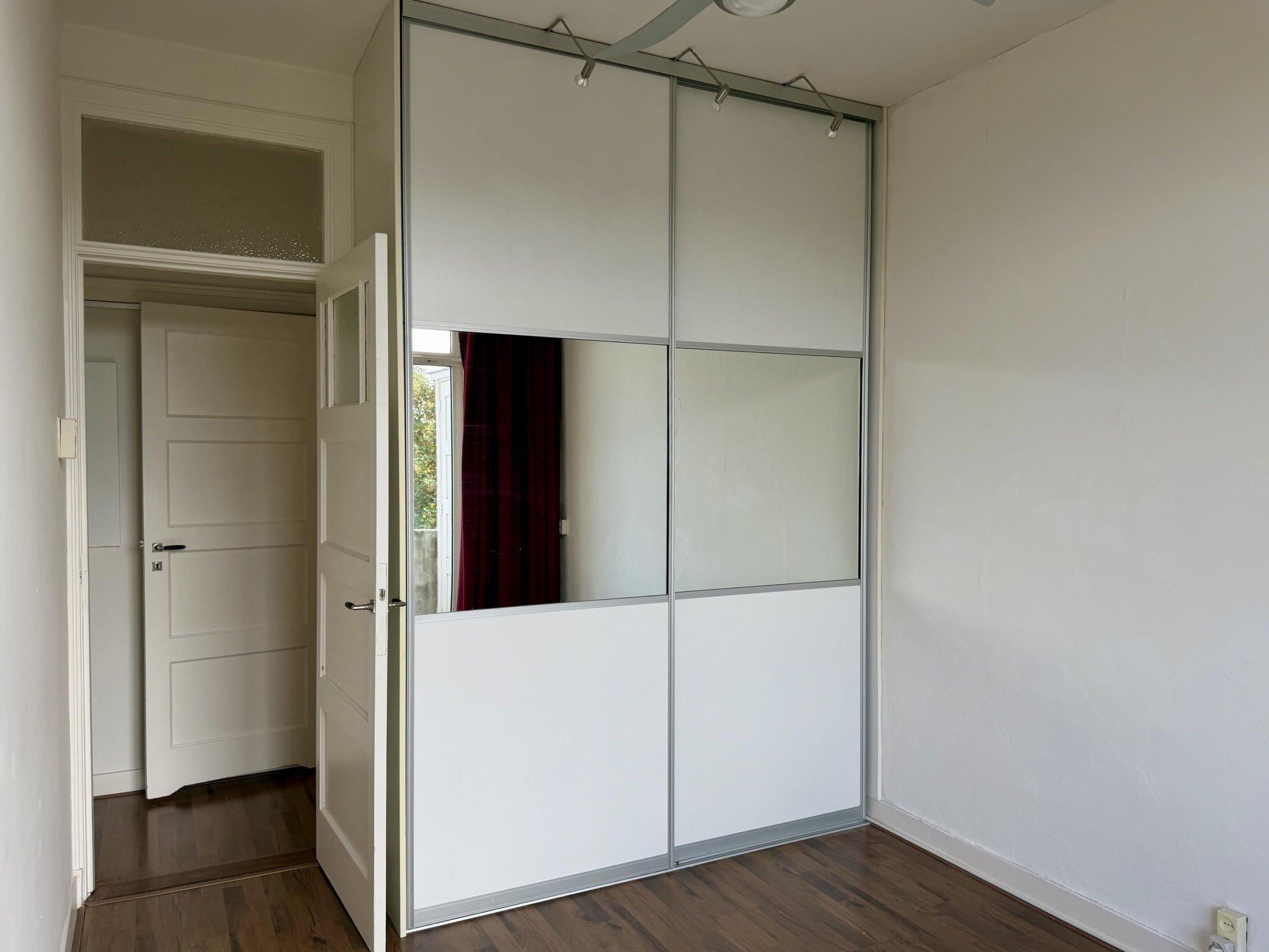 Appartement Carel Reinierszkade 11